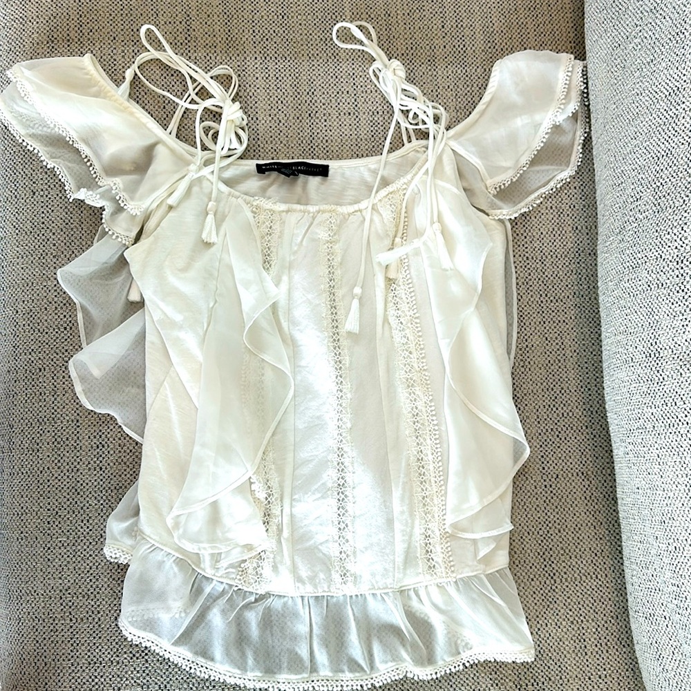 WHBM Casual ladies top. Size Small.